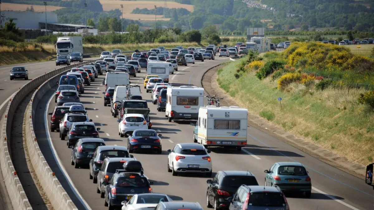 Toussaint : Bison Futé classe vendredi 16 octobre orange, les horaires à éviter sur les autoroutes