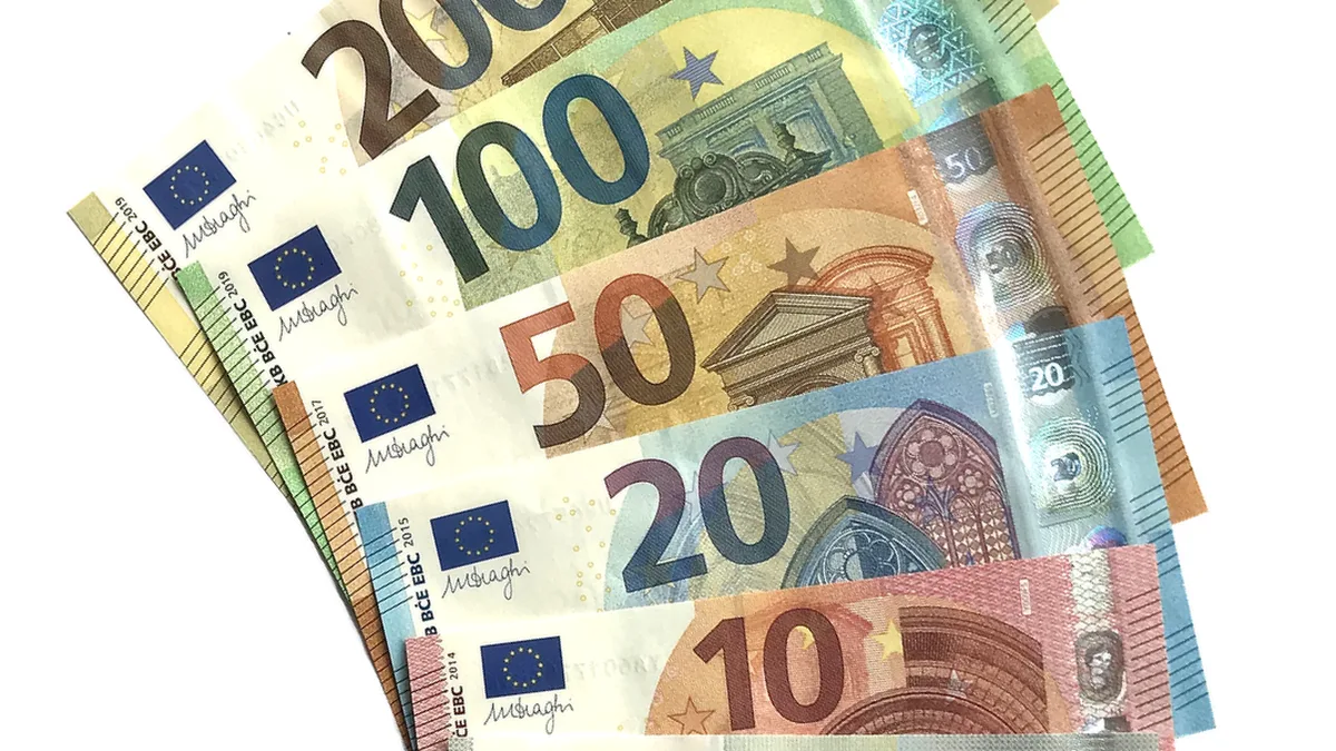 Billets en euros, la monnaie des placements des Français