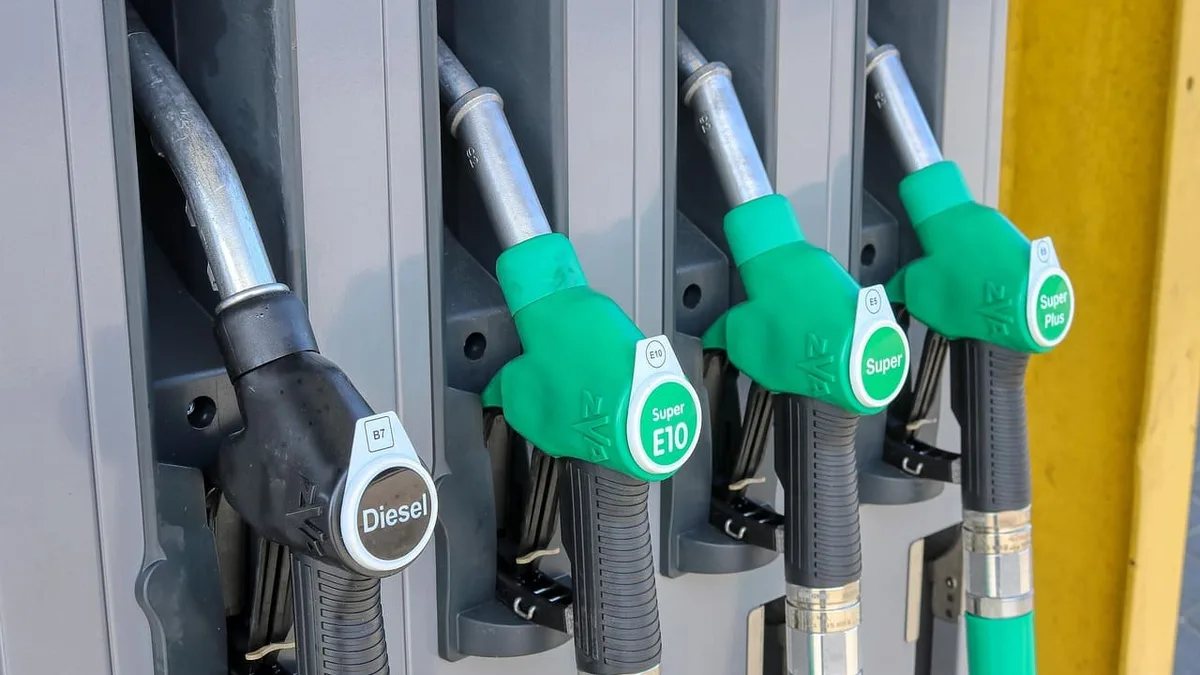 Gazole : jusqu'à −18 centimes dès le 1er novembre, 10 € gagnés par plein