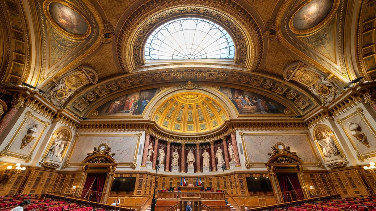 Le palais du Luxembourg, siège du Sénat, autre secteur cité dans l&rsquo;arrêté