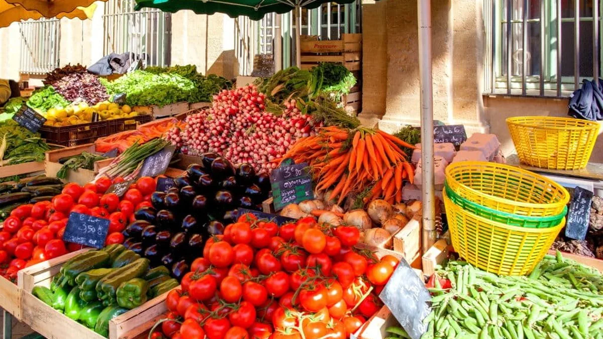 Courses : l'alimentation a pris 35 points en dix ans, et les légumes ont flambé de 112