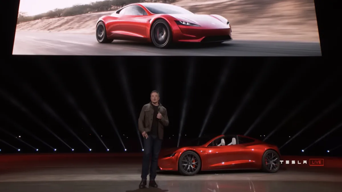 Elon Musk lors d&rsquo;une présentation du Roadster